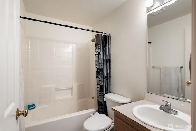 405 Spring Ln, Sedro Woolley, WA 98284 - full bath with vanity and shower / bath combo