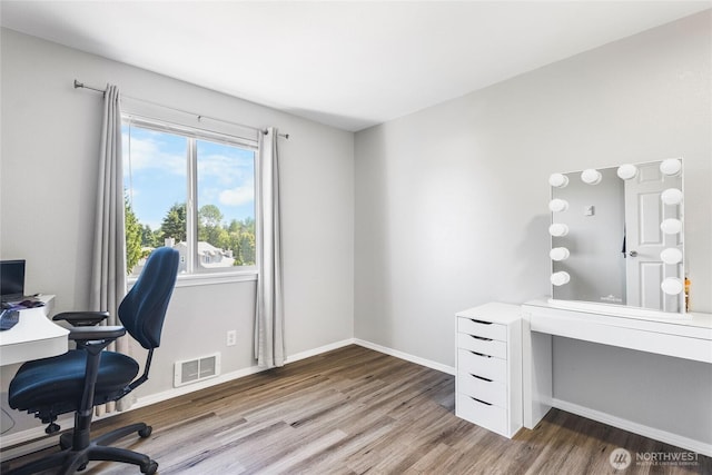 1617 SW 324th Pl, Federal Way, WA 98023 - home office featuring wood finished floors and baseboards