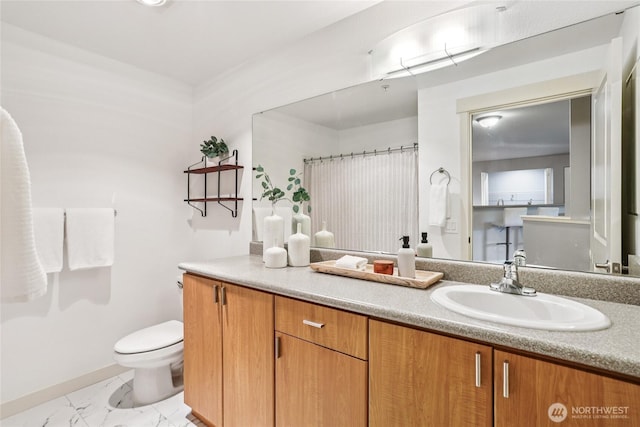 7711 NE 175th St Unit E110, Kenmore, WA 98028 - full bath featuring vanity, marble look tile flooring, and a shower with curtain