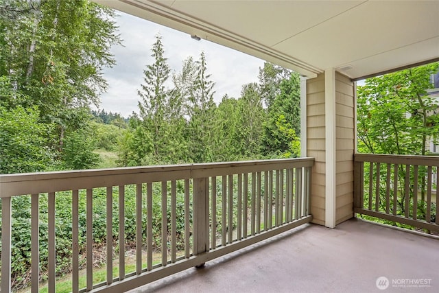 7711 NE 175th St Unit E110, Kenmore, WA 98028 - view of balcony