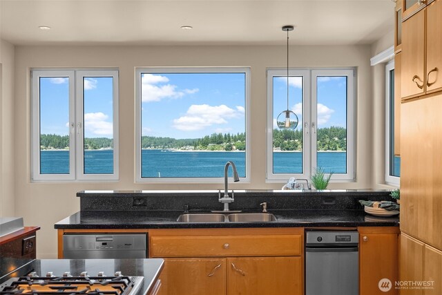 1162 Hyak Pl, Fox Island, WA 98333 - photo 13