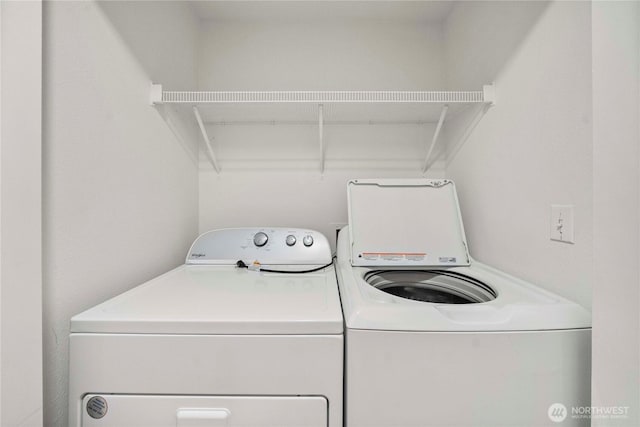 975 Aberdeen Ave NE Unit C306, Renton, WA 98056 - washroom featuring independent washer and dryer