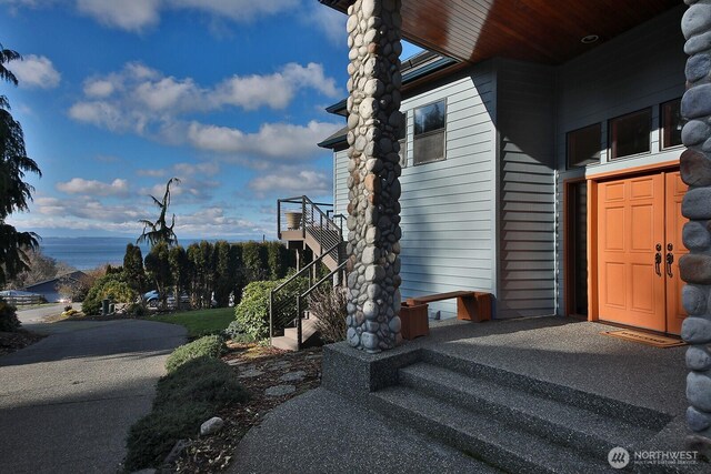 1491 Olympic Heights Ln, Freeland, WA 98249 - photo 4