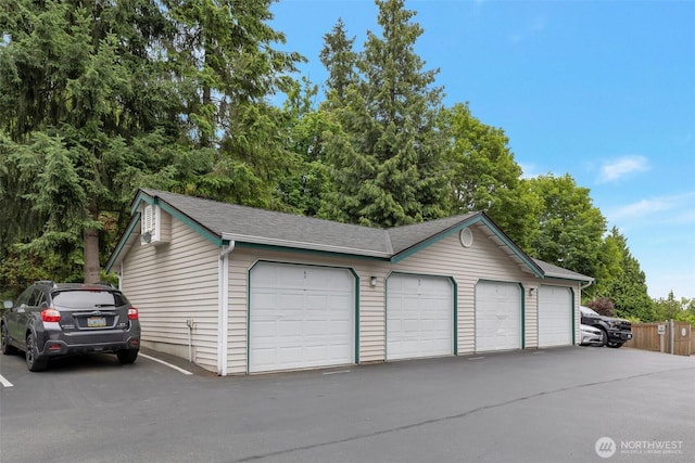 13301 SE 79th Pl Unit B-402, Newcastle, WA 98059 - view of garage