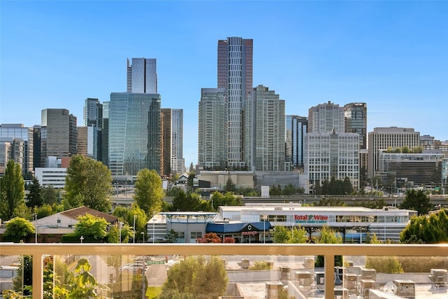 701 122nd Ave NE Unit 207, Bellevue, WA 98005 - view of city skyline