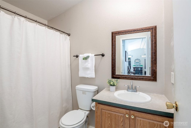 16420 SE 269th St SE, Covington, WA 98042 - full bathroom with vanity and a shower with curtain