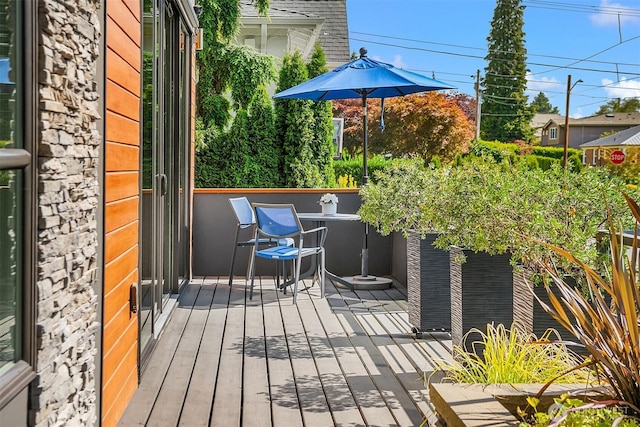 1808 2nd St, Kirkland, WA 98033 - view of wooden terrace