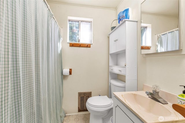 1171 E Mason Lake Dr E, Grapeview, WA 98546 - full bath featuring vanity, crown molding, curtained shower, and tile patterned floors