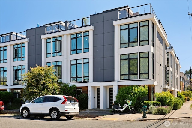 3070 61st Ave SW, Seattle, WA 98116 - view of property