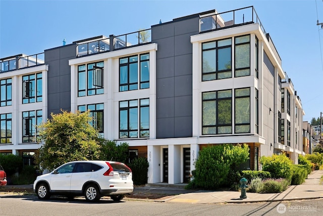 3070 61st Ave SW, Seattle, WA 98116 - photo 1