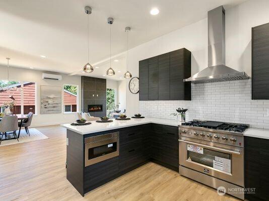 6536 25th Ave NE, Seattle, WA 98115 - photo 9