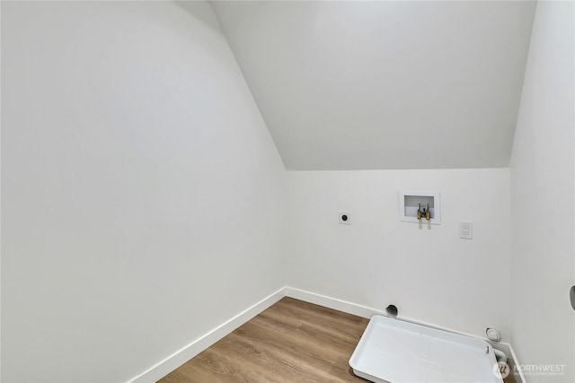 1215 N 10th St, Tacoma, WA 98403 - laundry area featuring hookup for a washing machine, electric dryer hookup, wood finished floors, and hookup for a gas dryer