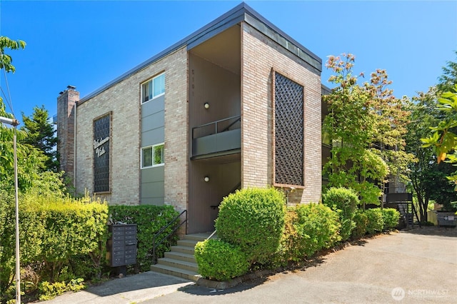 5101 NE 55th St Unit 103, Seattle, WA 98105 - view of building exterior