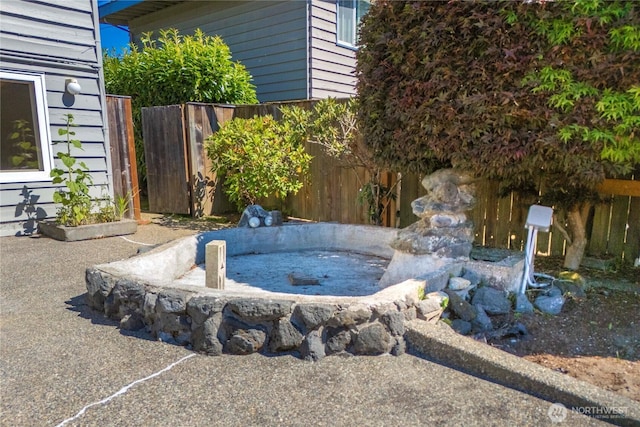 22223 10th Ave S, Des Moines, WA 98198 - view of swimming pool