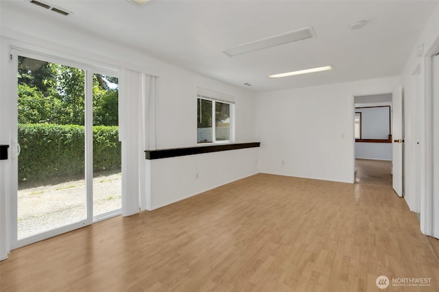 34716 4th Pl S, Federal Way, WA 98003 - empty room featuring light wood finished floors