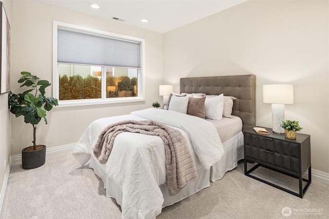 6424 Lake Washington Blvd NE Unit 34, Kirkland, WA 98033 - bedroom with carpet floors and recessed lighting