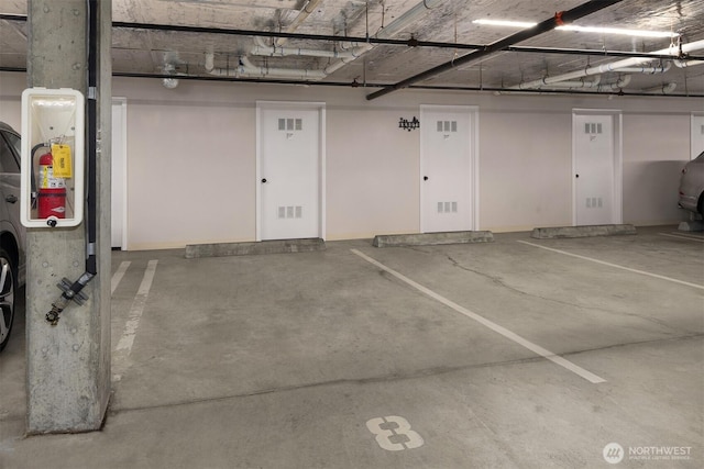 6424 Lake Washington Blvd NE Unit 34, Kirkland, WA 98033 - view of parking deck