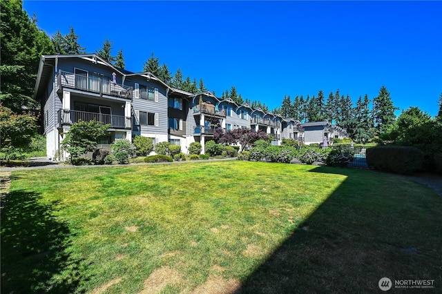 8021 234th St SW Unit 211, Edmonds, WA 98026 - view of green lawn with a residential view