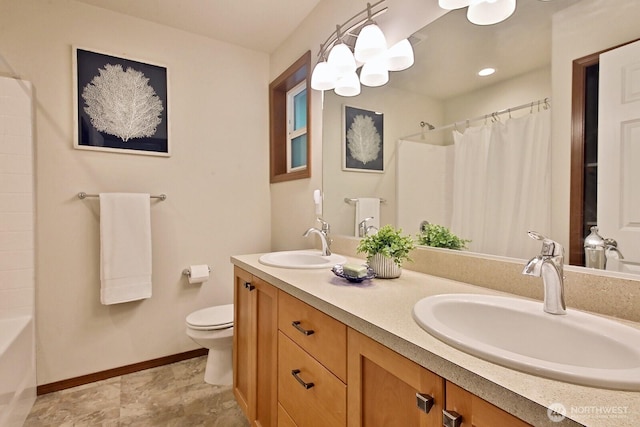 4880 Harbor Hills Dr, Freeland, WA 98249 - bathroom with double vanity, a chandelier, and shower / bathtub combination with curtain