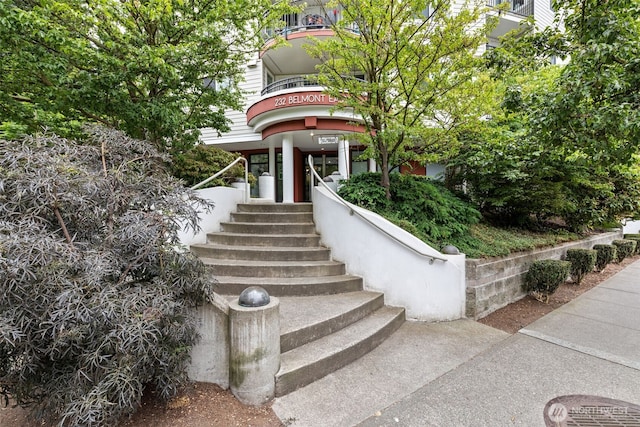232 Belmont Ave E # 201, Seattle, WA 98102 - view of exterior entry