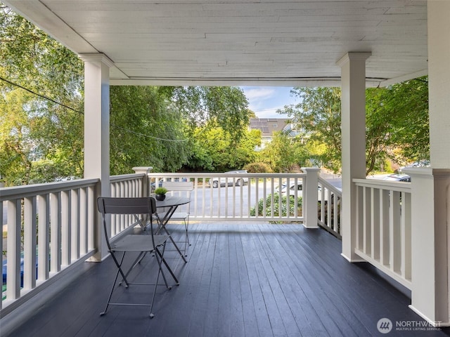 2555 Queen Anne Ave N, Seattle, WA 98109 - view of deck