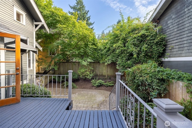 2555 Queen Anne Ave N, Seattle, WA 98109 - wooden terrace featuring a patio area