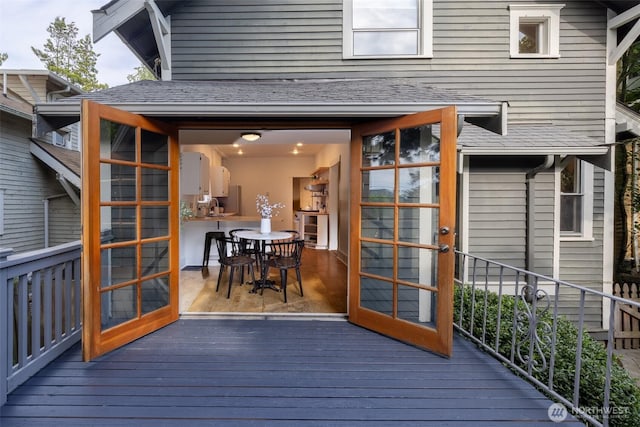 2555 Queen Anne Ave N, Seattle, WA 98109 - wooden deck featuring outdoor dining area