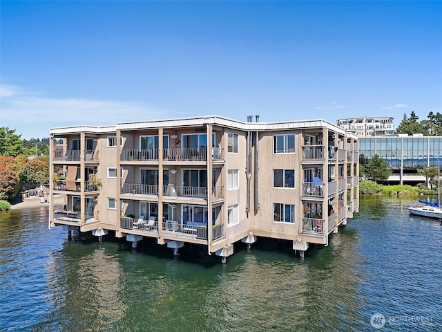 65 Kirkland Ave Unit 108, Kirkland, WA 98033 - view of apartment building / complex featuring a water view