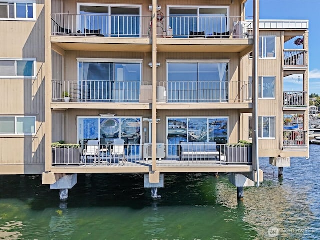 65 Kirkland Ave Unit 108, Kirkland, WA 98033 - view of apartment building / complex with a water view