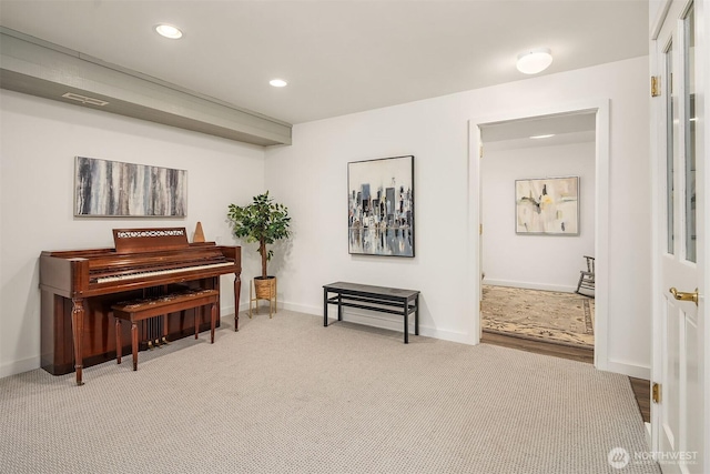 8475 SE 45th St, Mercer Island, WA 98040 - living area featuring carpet flooring and recessed lighting