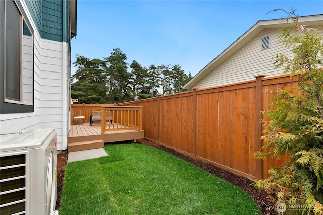 12433 SE 256th Pl Unit 4, Kent, WA 98030 - view of yard featuring a deck