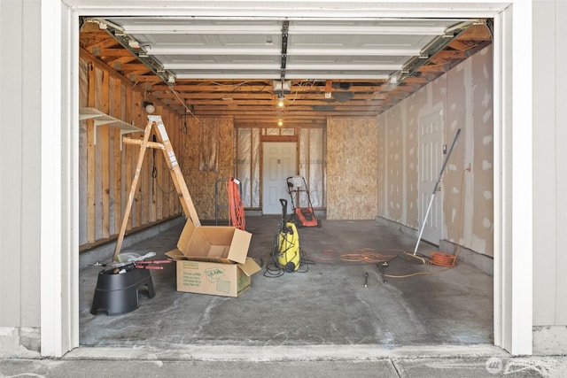 610 128th St S, Tacoma, WA 98444 - view of garage