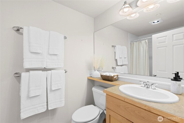 2820 E Madison St Unit 204, Seattle, WA 98112 - full bath featuring vanity and curtained shower