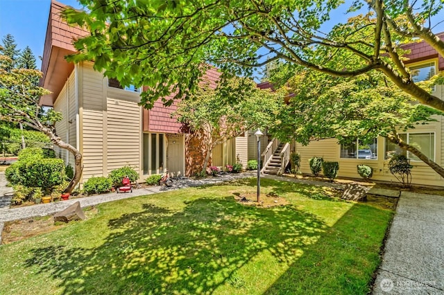 502 141st Ave SE Unit 45, Bellevue, WA 98007 - view of front of property with a front lawn and stairway