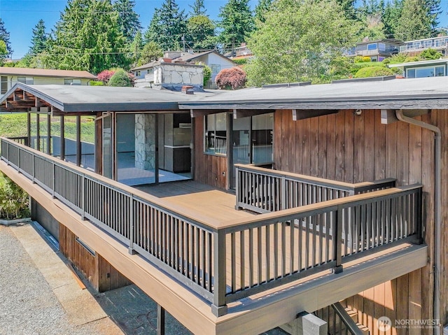 21030 6th Ave S, Des Moines, WA 98198 - view of wooden deck