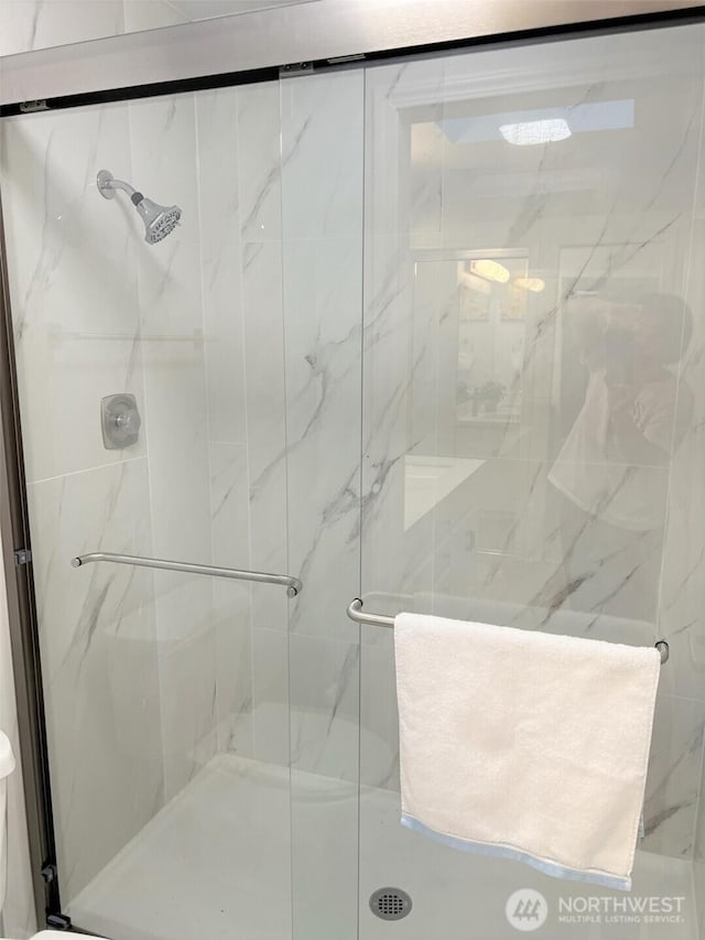 1711 159th Pl NE Unit 29, Bellevue, WA 98008 - full bath featuring a marble finish shower