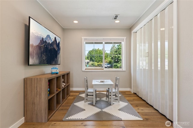 4502 223rd St SW, Mountlake Terrace, WA 98043 - dining space with light wood finished floors and recessed lighting