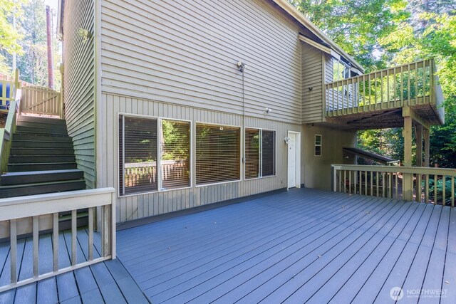 4123 150th Ave SE, Bellevue, WA 98006 - deck with stairs