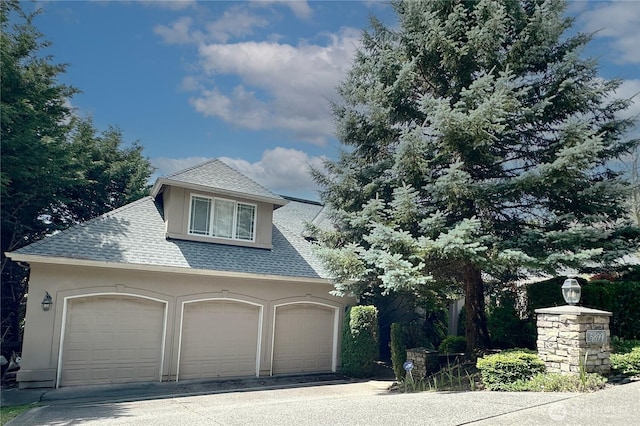 5899 153rd Ave SE, Bellevue, WA 98006 - view of garage