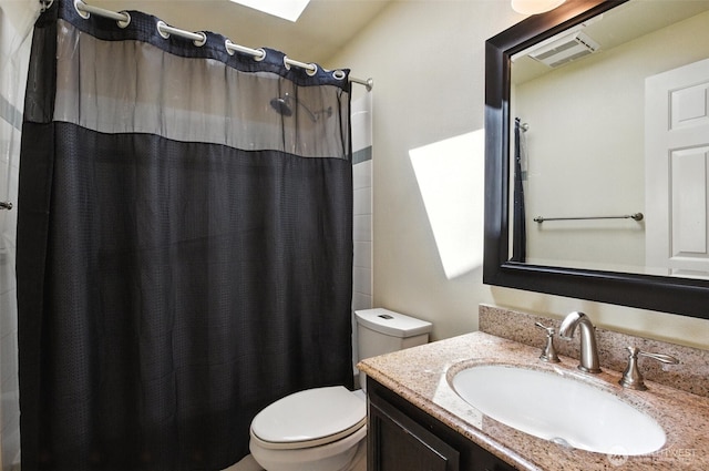 37404 18th Ave S, Federal Way, WA 98003 - full bathroom featuring vanity and curtained shower