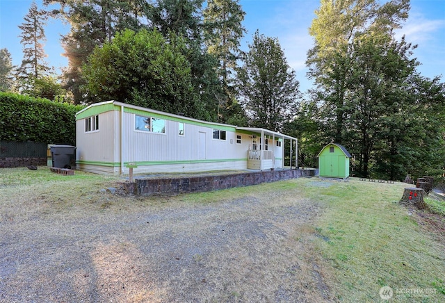 31809 148th Way SE, Auburn, WA 98092 - manufactured / mobile home with a shed