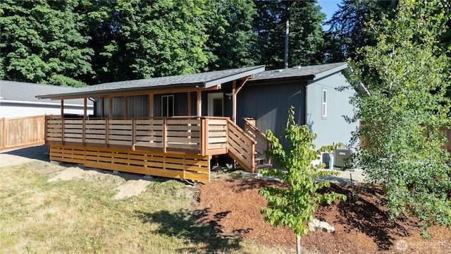 7113 E Dakota St, Port Orchard, WA 98366 - view of front facade featuring a wooden deck