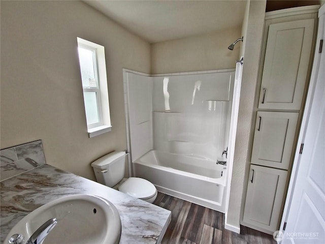 1303 30th Unit 24, Seaview, WA 98640 - full bath featuring wood finished floors, shower / washtub combination, and vanity