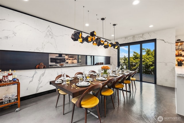 4014 E Mercer Way, Mercer Island, WA 98040 - dining space featuring finished concrete flooring and recessed lighting