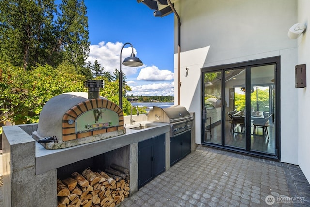 4014 E Mercer Way, Mercer Island, WA 98040 - view of patio / terrace featuring an outdoor kitchen and a sink