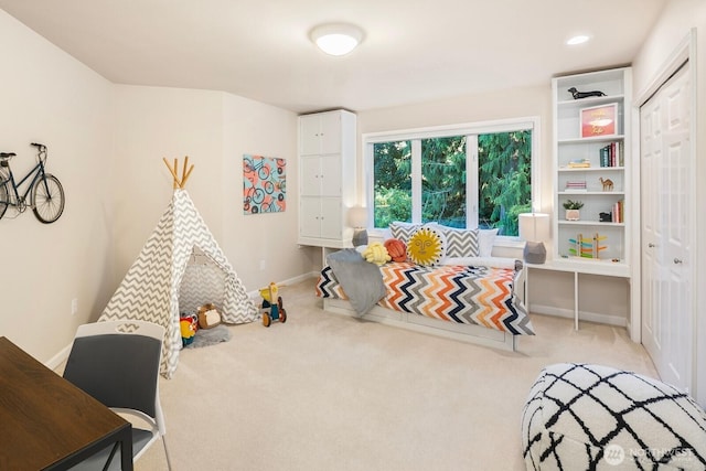 13695 NE 32nd Pl, Bellevue, WA 98005 - playroom with light carpet and baseboards
