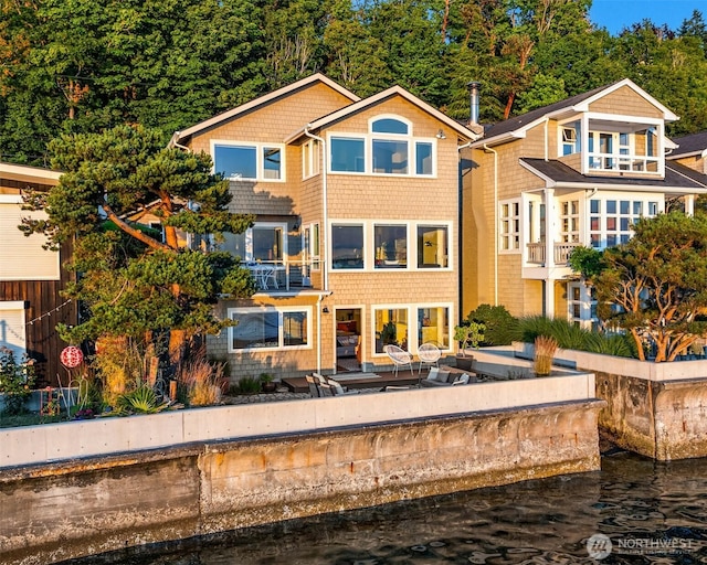 7117 Beach Dr SW, Seattle, WA 98136 - rear view of property
