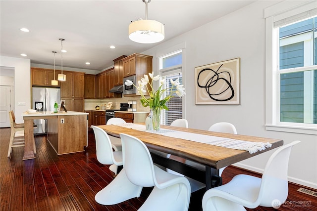 4529 185th Pl SE, Bothell, WA 98012 - dining area featuring dark wood-style floors and recessed lighting