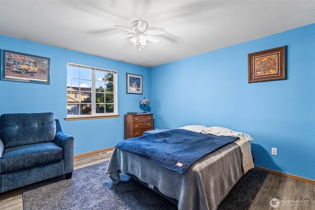 1346 Chatham Dr SE, Olympia, WA 98513 - bedroom with wood finished floors and ceiling fan