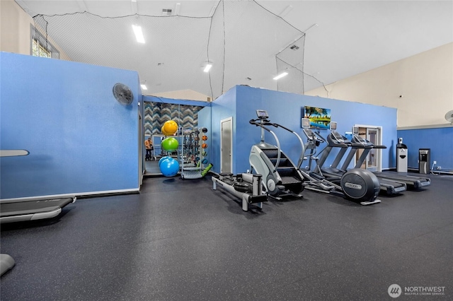 12303 Harbour Pointe Blvd Unit S104, Mukilteo, WA 98275 - exercise room with high vaulted ceiling